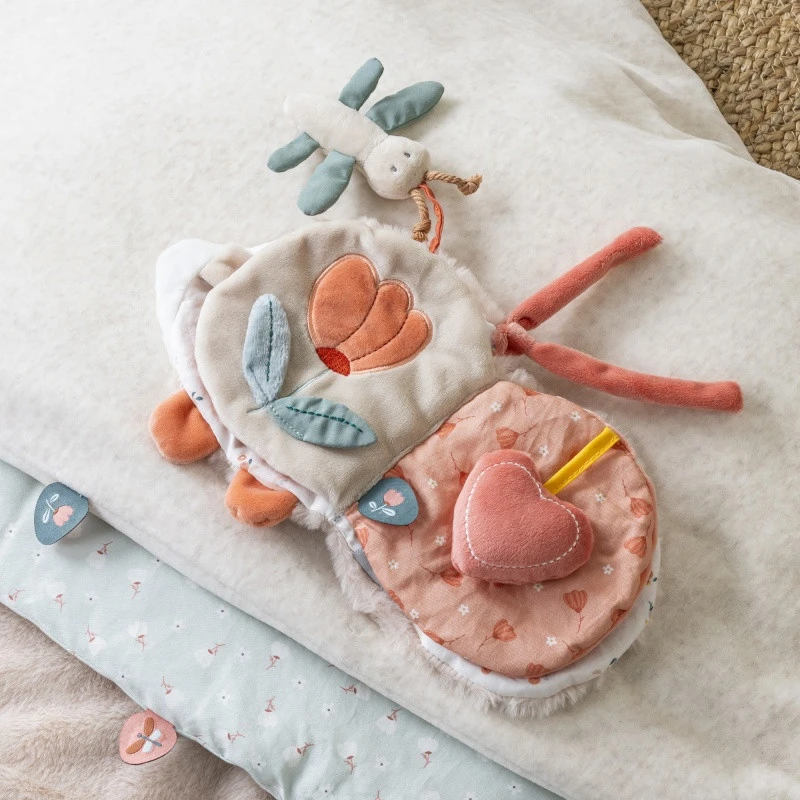 Livre D'activités En Tissu NATTOU Mila, Lana Et Zoë 6 Livre D'activités En Tissu NATTOU Mila, Lana Et Zoë – Image 4