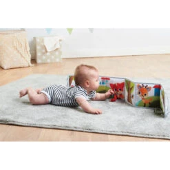 Livre Double Face Prairie TINY LOVE Black & White -Made 4 Baby Boutique livre double face prairie 2