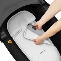 Maxi-Cosi Nacelle Isofix Jade MAXI COSI Essential Black -Made 4 Baby Boutique nacelle jade 3
