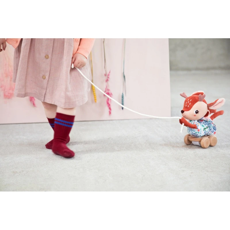 Peluche Câline à Tirer Stella Le Faon LES LILLIPUTIENS 9 Peluche Câline à Tirer Stella Le Faon LES LILLIPUTIENS – Image 7