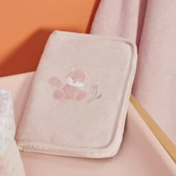 Protege Carnet De Santé NATTOU Alice Et Pomme -Made 4 Baby Boutique protege carnet de sante nattou alice et pomme 2